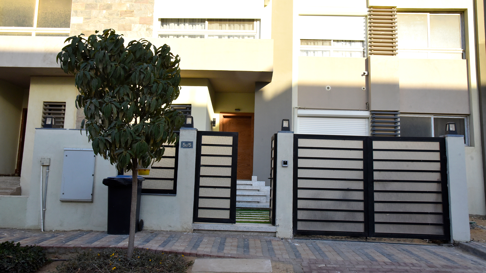 Hyde Park Compound